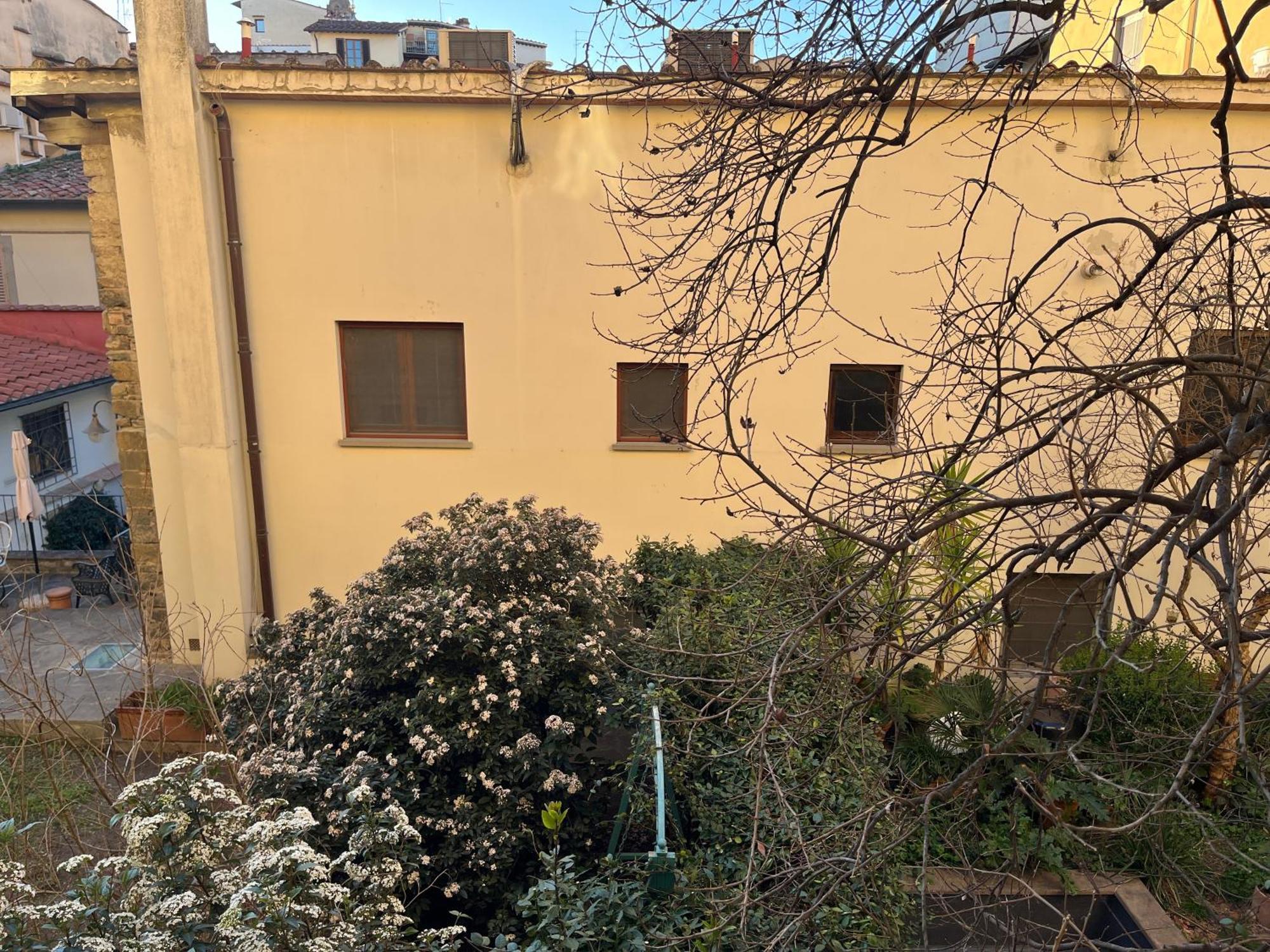 Ramaglianti Suites Florens Exteriör bild